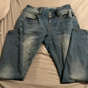 Cute 3 button high waist skinny jeans